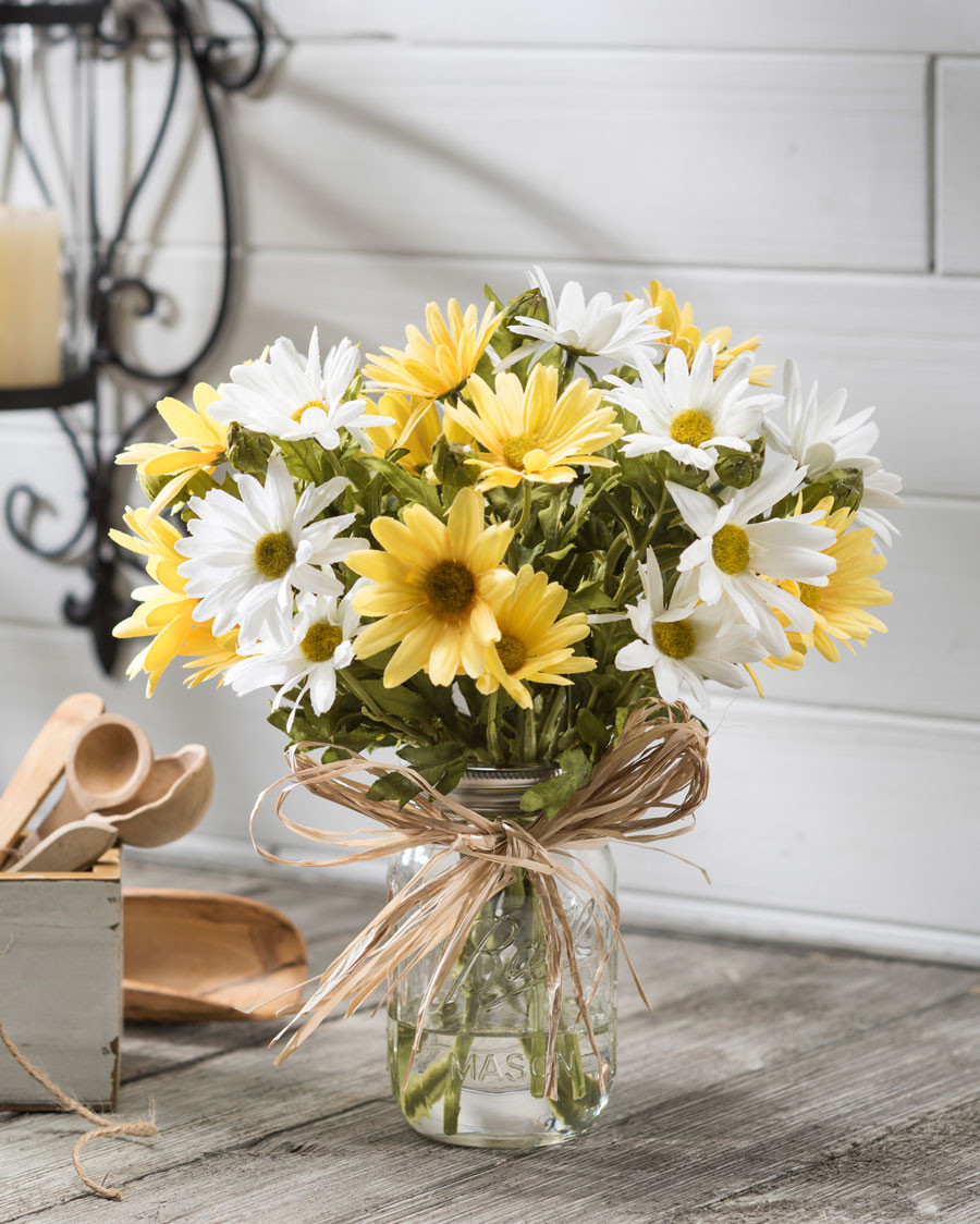 Farmhouse Silk Flower Daisies Arrangement in Mason Jar