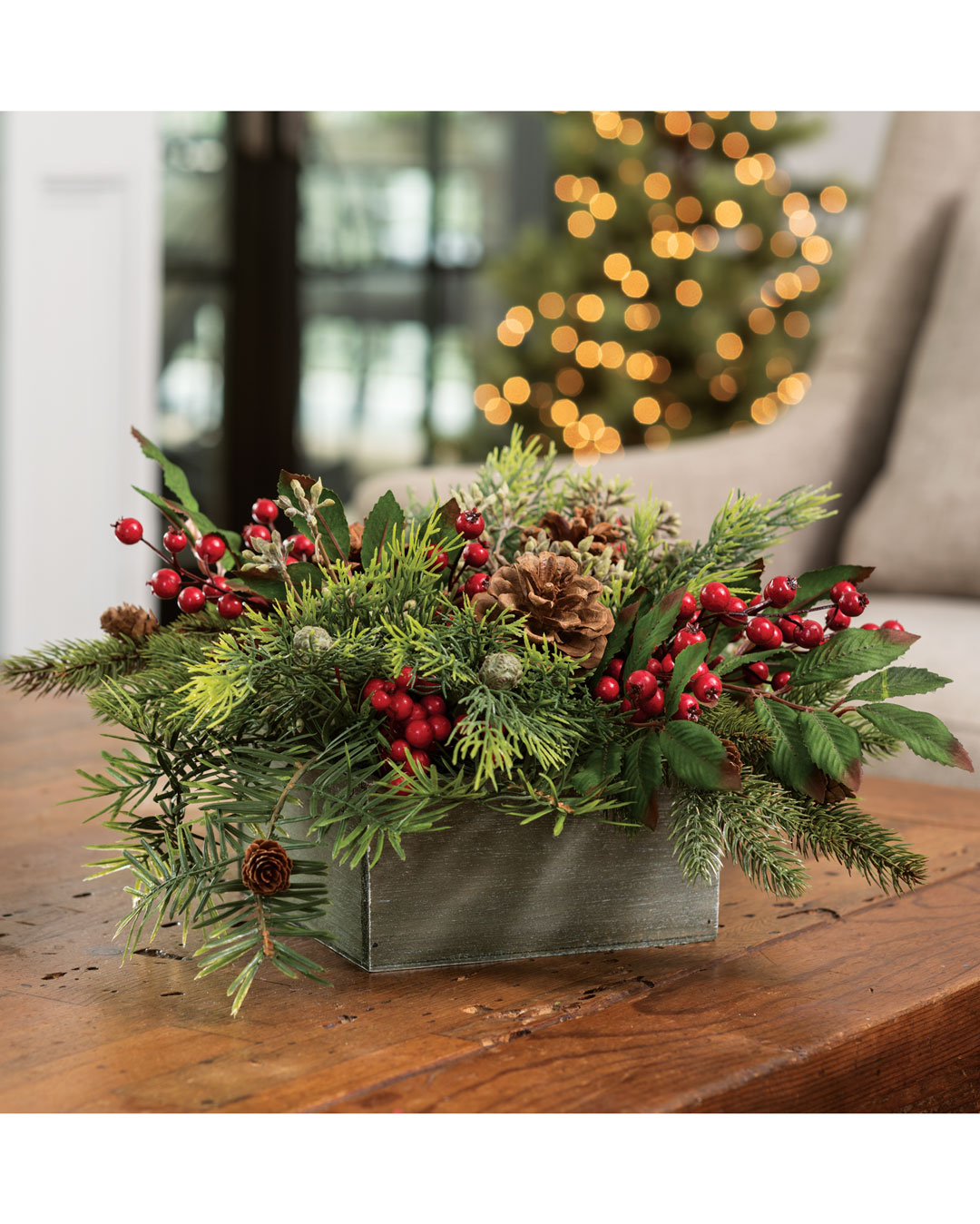 holiday centerpieces using pine cones