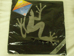 Frogger Amphibian Towel (Black) 28"x14" Golf NEW Frogger Amphibian Towel (Black) 28"x14" Golf NEW