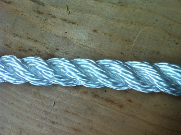 TWISTED NYLON ROPE IN 600 FT SPOOLS
