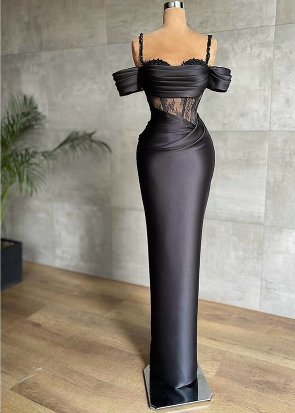 STUNNING Tabja midnight black evening gown embroidered with beaded Chantilly lace