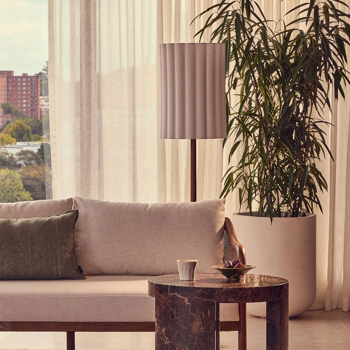 Folia Floor Lamp