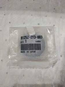 91252-ZY3-003 SEAL (30x45x7)