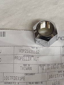 21631162 PROPELLER NUT