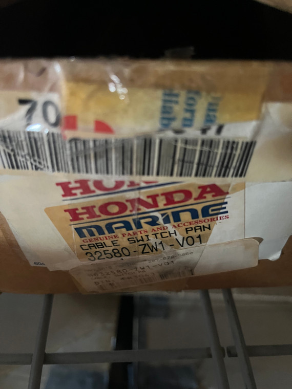 32580-ZW1-V01 CABLE SWITCH PANEL