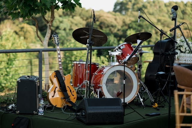 The Complete Portable Stage Guide for Every Event Type: Graduations, Corporate Events, Outdoor Festivals, Runways, Schools & Trade Shows
