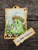 Halloween gift tag with a flower-crowned green ghost and the sentiment “You’re boo-tifully kind.”
