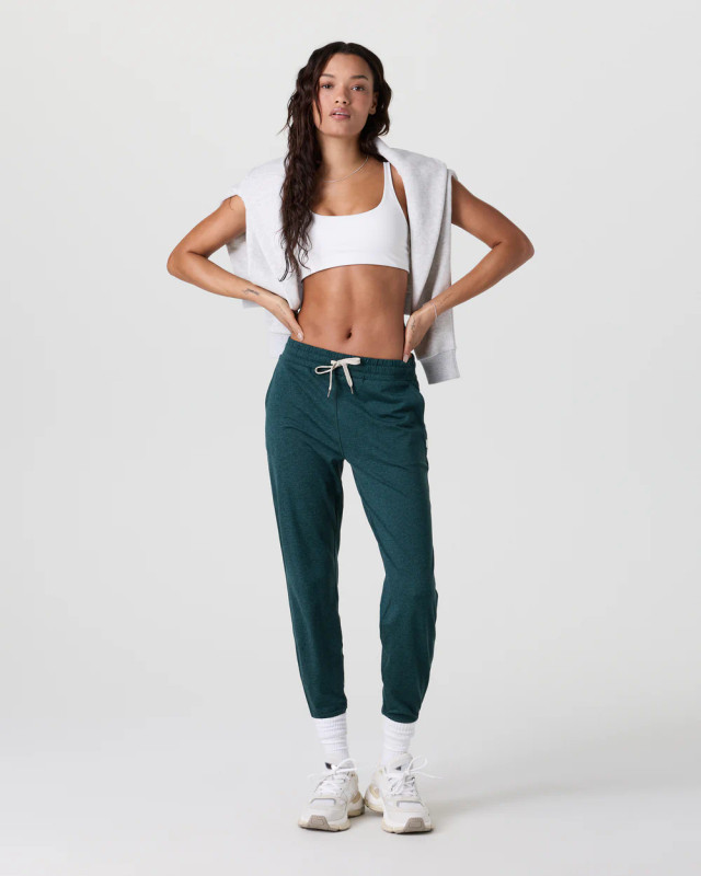 Vuori*ヴオリ*Performance Jogger - Long*ジョガーパンツ Vuori Women's Performance Jogger Long | Vuori