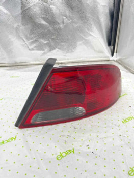 01 02 03 04 05 06 DODGE STRATUS Tail Light Assembly Right passenger side