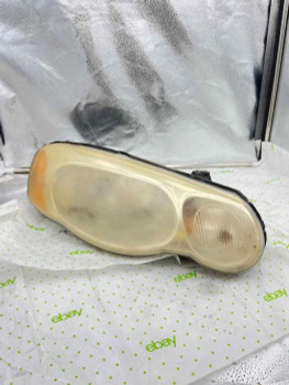 04 05 06 CHRYSLER SEBRING Headlight Assembly Right passenger side