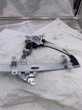 04 05 06 07 08 PONTIAC GRAND PRIX Front Door Regulator Right