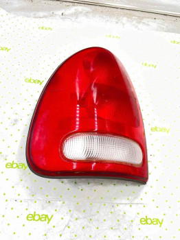 96 97 98 99 00 DODGE CARAVAN Tail Light Assembly Left driver side