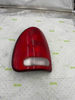 96 97 98 99 00 DODGE CARAVAN Tail Light Assembly Left driver side