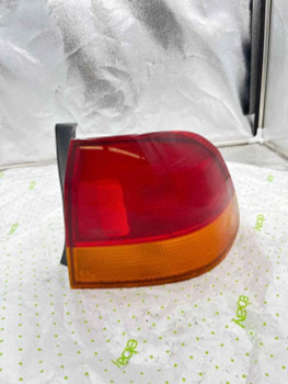 96 97 98 HONDA CIVIC Tail Light Assembly Right passeger side