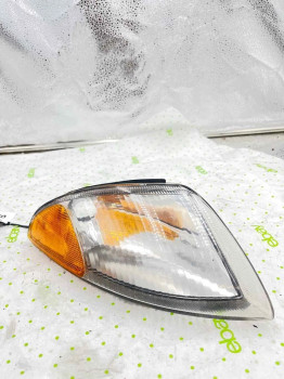 95 96 97 DODGE INTREPID Turn Signal Assembly right passenger side