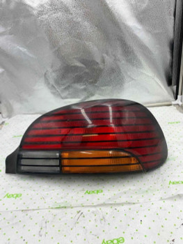 96 97 98 PONTIAC GRAND AM Tail Light Assembly Right passenger side