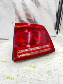 06 07 08 DODGE CHARGER Tail Light Assembly Right passenger side