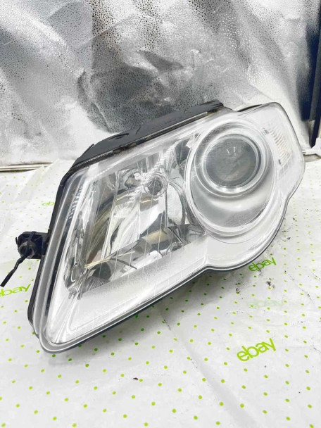 06 07 08 09 VW PASSAT Headlamp Assembly Left driver side 06 07 08 09 VW PASSAT Headlamp Assembly Left driver side