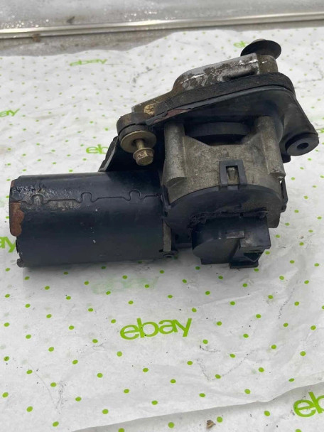 89 90 91 92 FORD PROBE Wiper Motor Front 89 90 91 92 FORD PROBE Wiper Motor Front