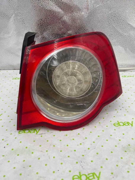 06 07 08 VW PASSAT Tail Light Assembly Right passenger side