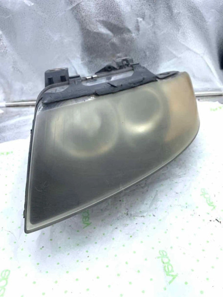03 04 05 06 AUDI A4 Headlamp Assembly Left driver side 03 04 05 06 AUDI A4 Headlamp Assembly Left driver side