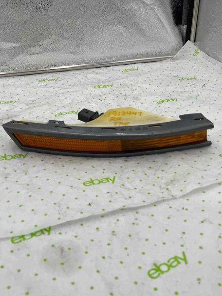 06 07 08 09 10 VW PASSAT Turn Signal Lamp Right passenger side