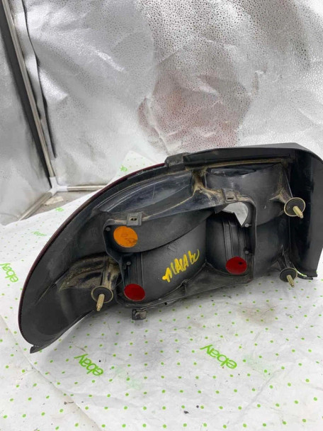 97 98 99 00 01 02 03 04 05 CHEVY MALIBU Tail Light Assembly Right passenger side 97 98 99 00 01 02 03 04 05 CHEVY MALIBU Tail Light Assembly Right passenger side