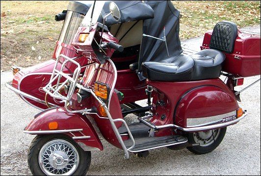 1981 Vespa P200E