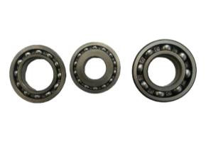 This are the 3 Main bearings  failing in this transmission
This Kit contains 3 Beaings all from the NSK brand