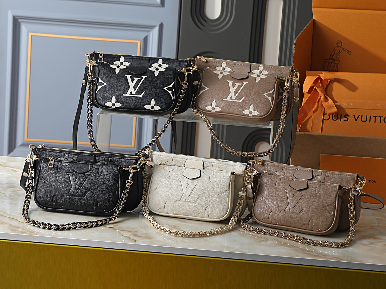 トゥデイフル  Leather Multi Pochette Multi Pochette Accessoires Monogram Empreinte Leather - Women