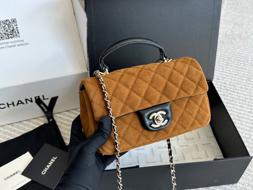 Suede Velvet quilted small flap