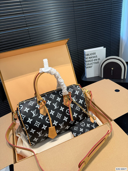 Black and white speedy 30