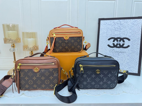 L messenger Crossbody / mirror