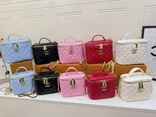 Cc vanity bag mix - mirror