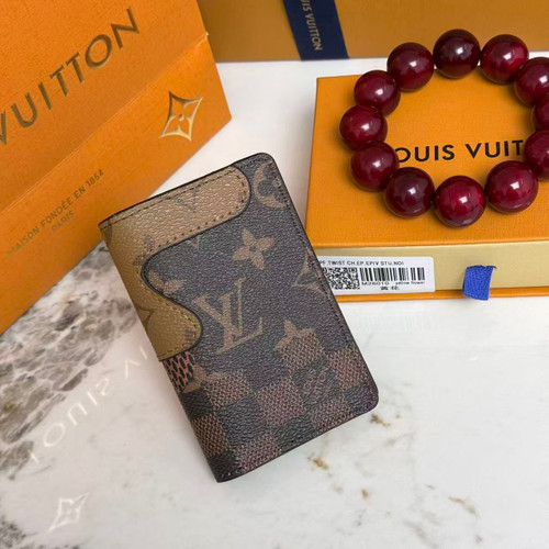 Landscape  pocket organizer 