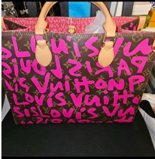 Pink graffiti OTG - HQM