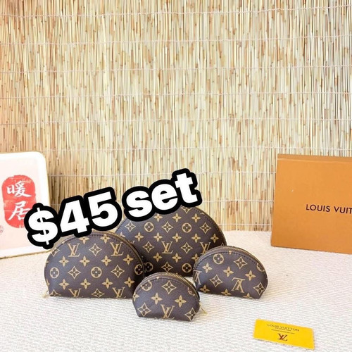 Brown mono cosmetic bags 