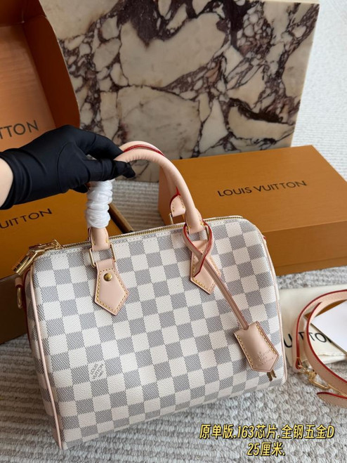White damier speedy 25