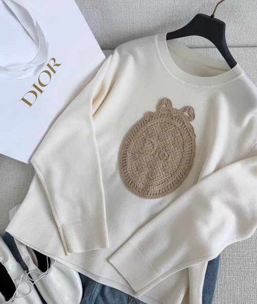 Medallion sweater