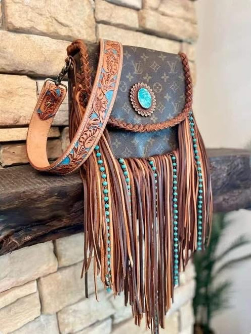 Tassle stone crossbody Tassle stone crossbody