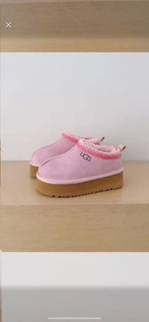 Black and pink size 8 Black and pink size 8