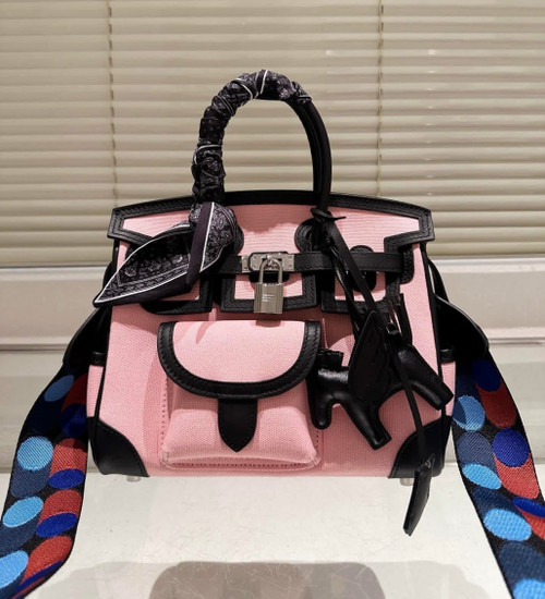 Pink black cargo 25 Pink black cargo 25