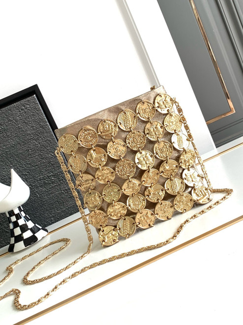 CC gold medallion / master  