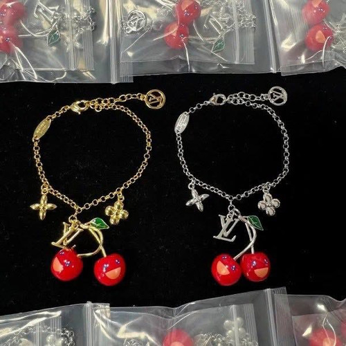 Cerise chain bracelet Cerise chain bracelet