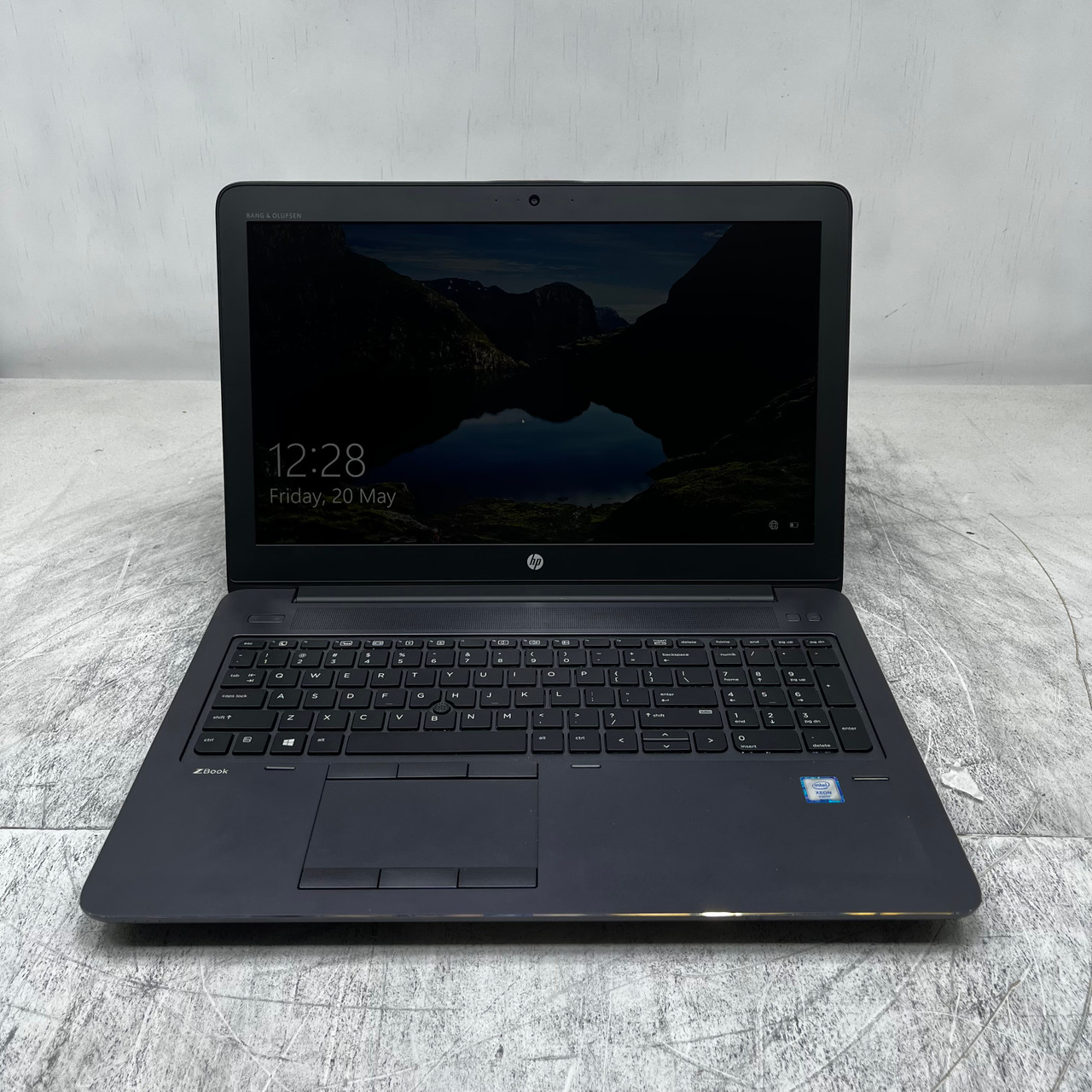 HP ZBook 15 G4 Intel Xeon E3-1505M v6 @3.00GHz 32GB RAM DDR4 1TB NVMe M.2  SSD Nvidia Quadro M2200 Mobile Windows 10 Pro