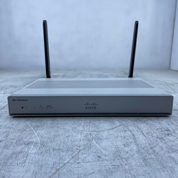 CISCO C1117-4PLTE 1100 series router 2x 4G antenna's 4x LAN GE Ports