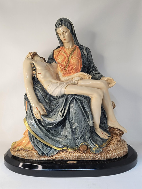 ESTATUA LA PIETA PORCELANATA