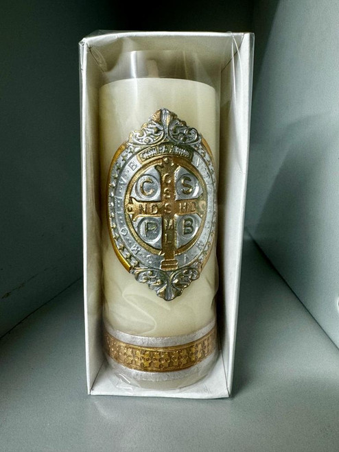 VELA CON MEDALLA DE SAN BENITO EN RELIEVE 6x12 CON CAJA 2.5"x5"
