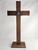 CRUZ SAN BENITO DE MADERA CON BASE