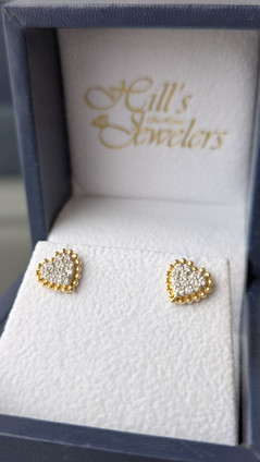 .28cttw Pave Diamond Beaded Heart Stud Earrings- 14KY